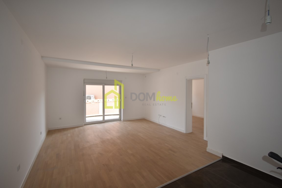 Dvosoban stan 70m2, Dalmatinska